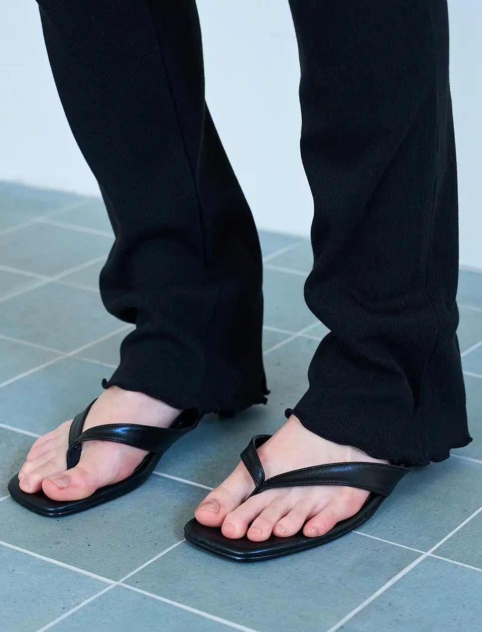 Lumi Kitten Flip Mule 3cm (CW0104BK)