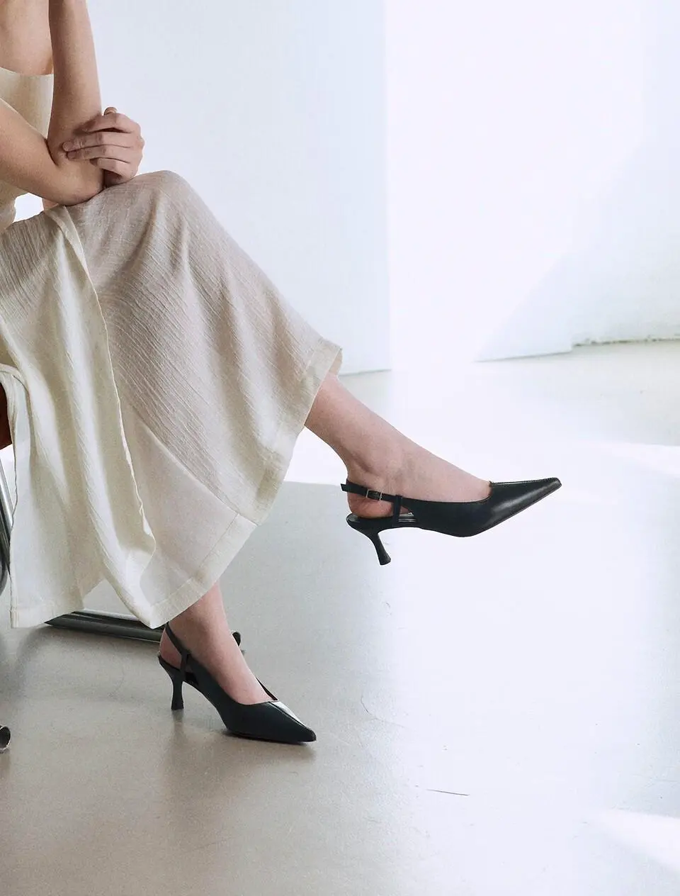 Luxe Slingback Pumps (EO2619)