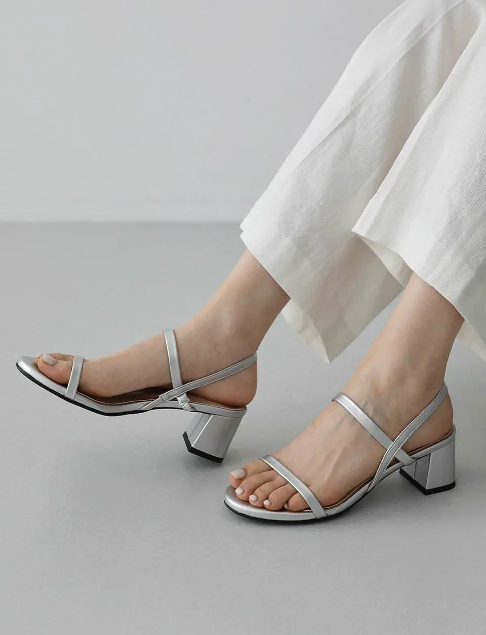 Flora Round Sandal Heel (1.97 in.)