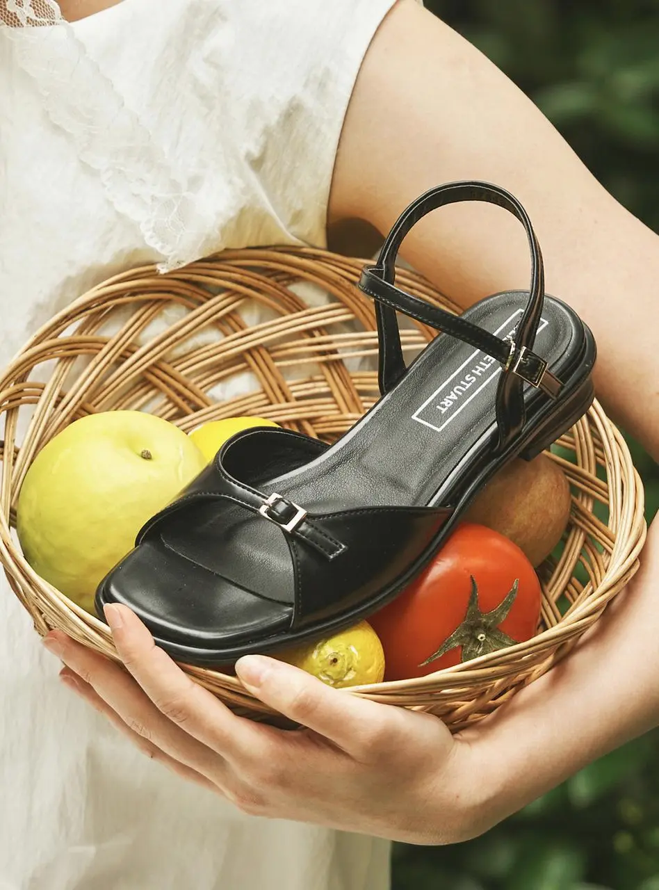 Minimal Strap Sandal EBAL157340