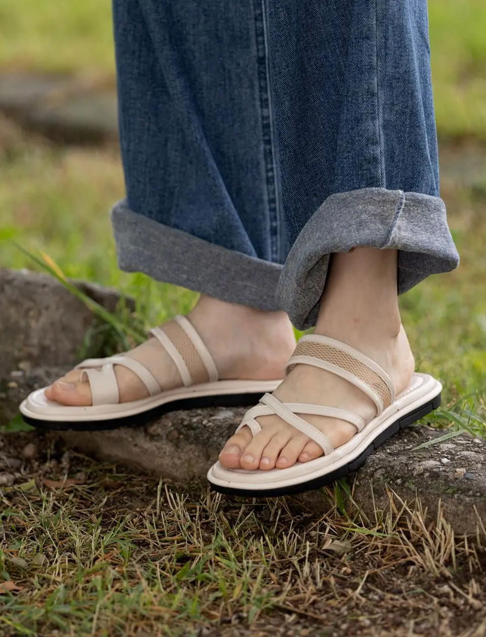 Round Toe Cushioning Flip-Flop 6color