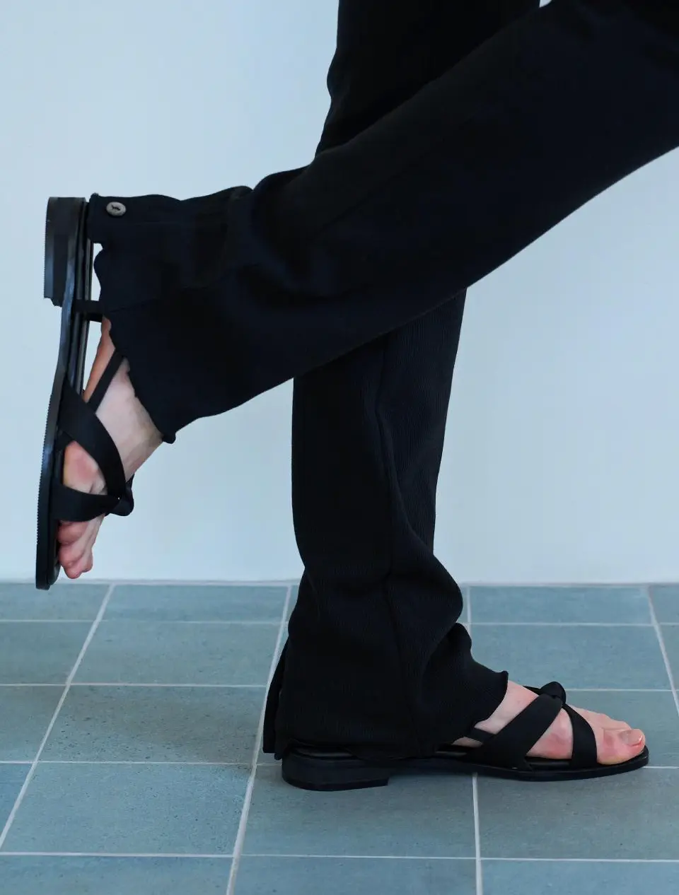 Sole Satin Cross Sandals 2cm (CW0111BK)