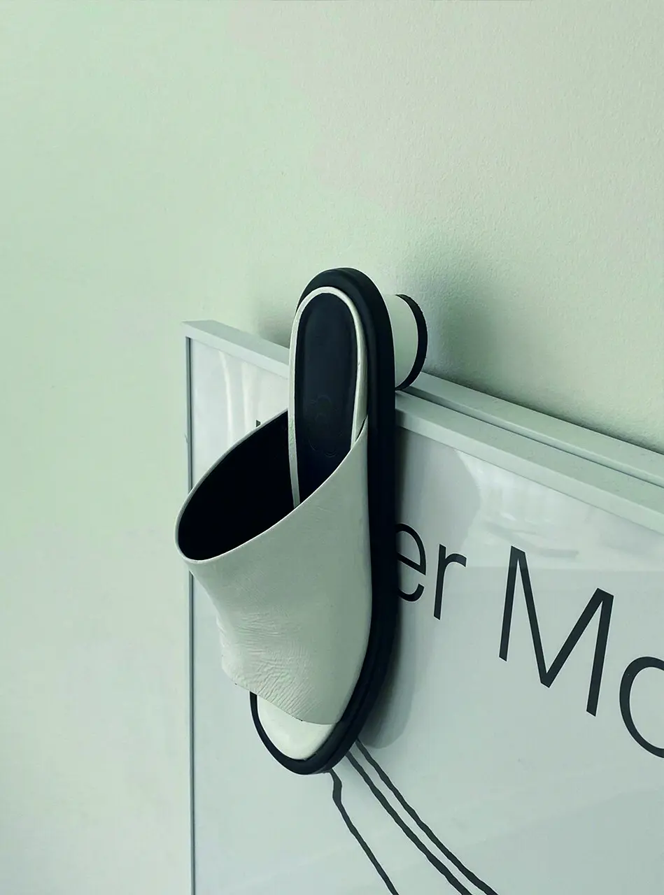 TomTom slider - white