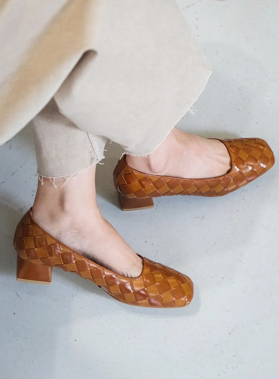 BENNETT MID HEEL BROWN