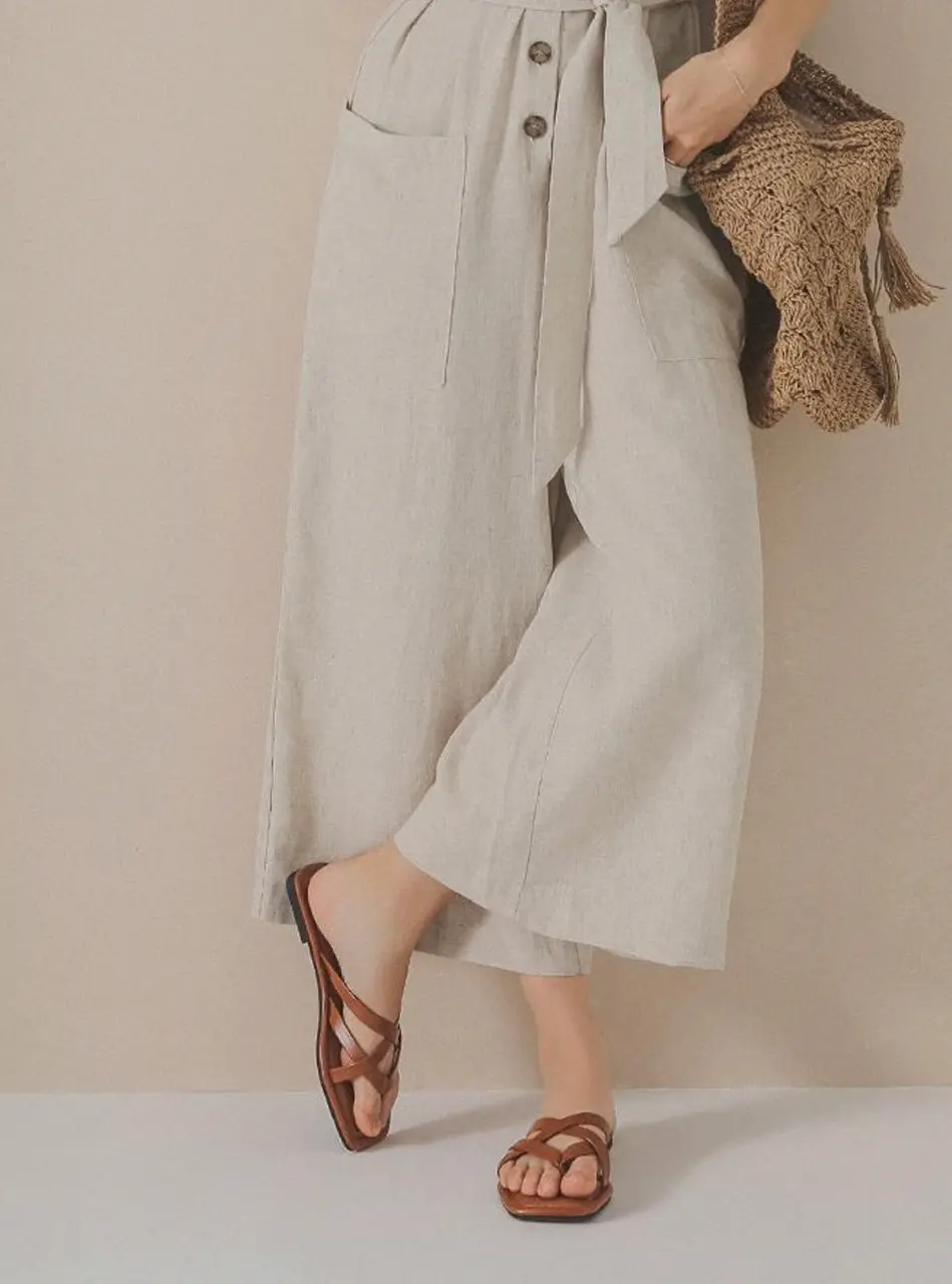 Paving Cross Strap Twisted Slides