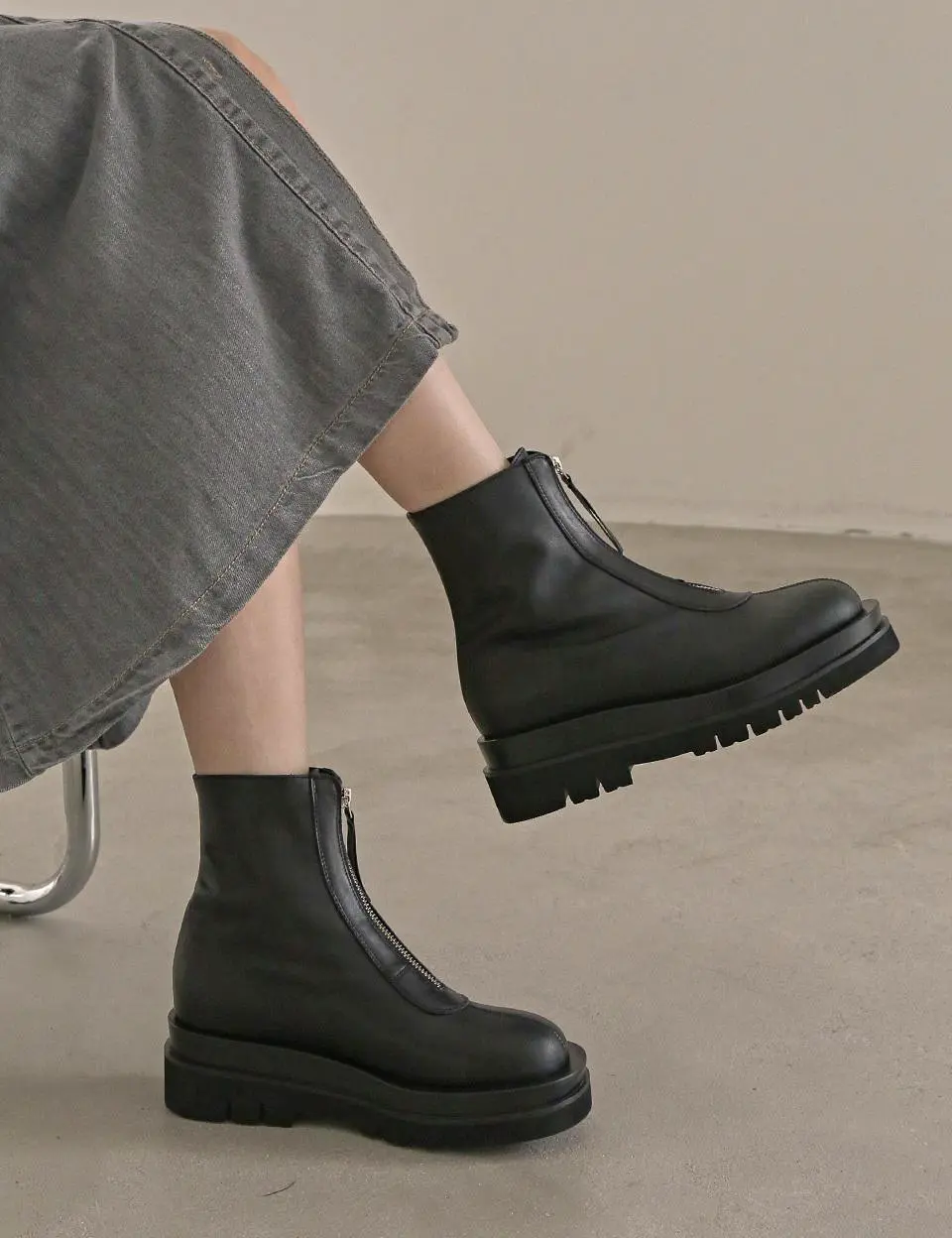 1567 Mrvica Ankle Boots - Black