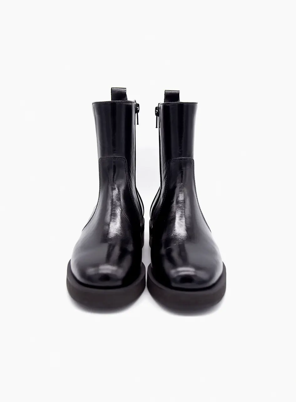 Zip Up Chelsea Boots_Glossy Black