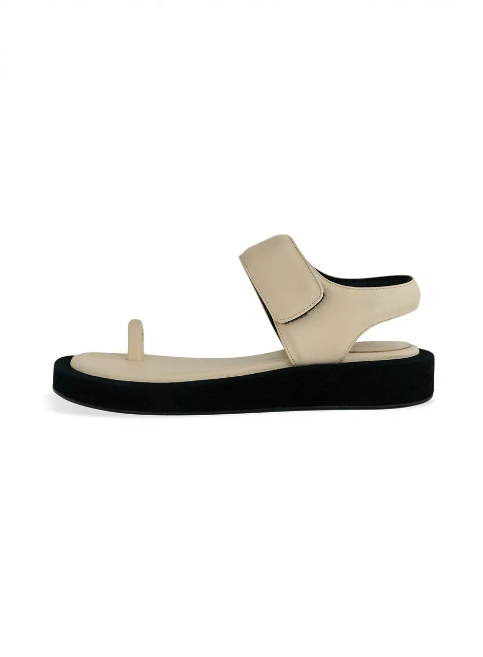 Ronel Sandal