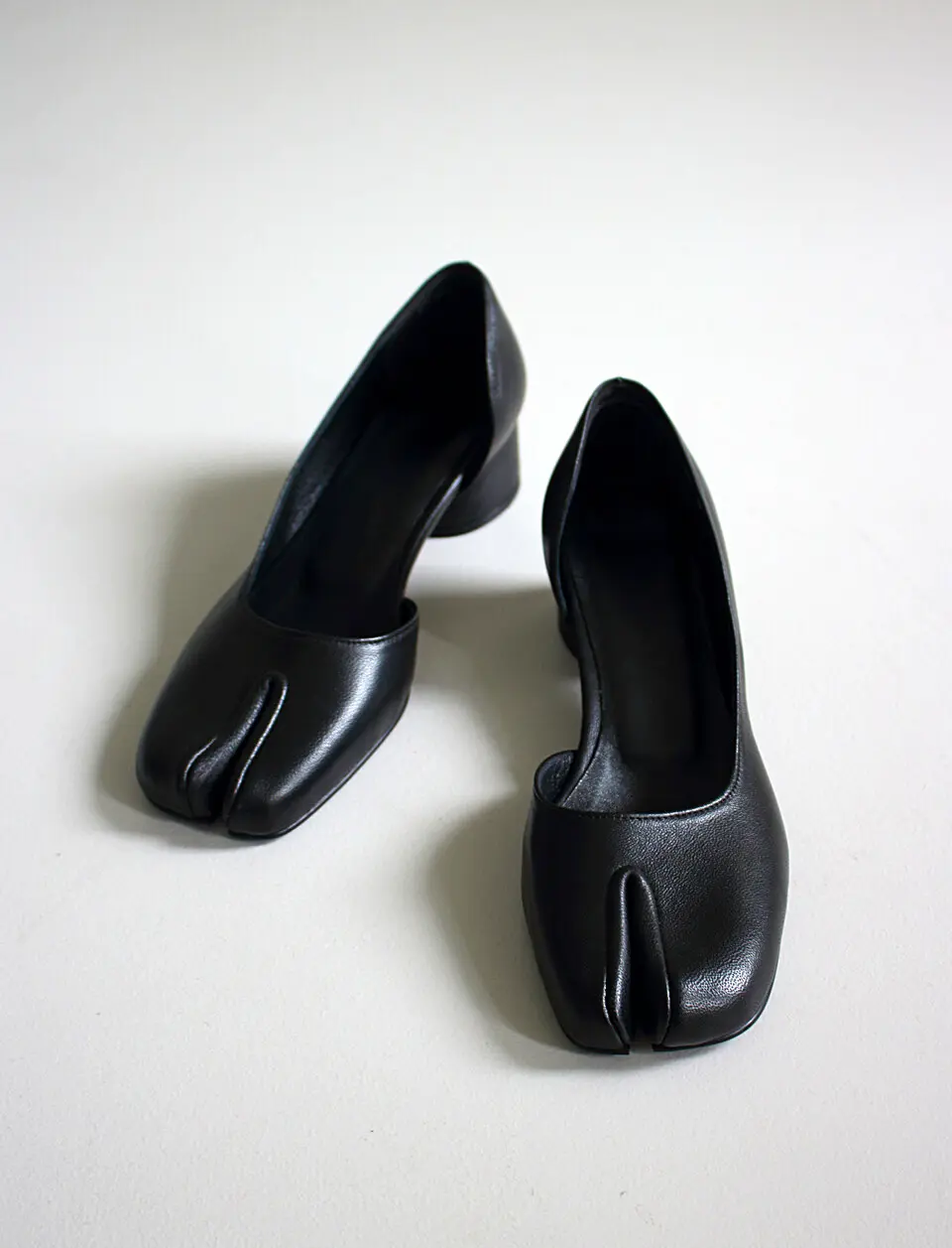 NOIING by JAMT Tabi 22 BK Pumps