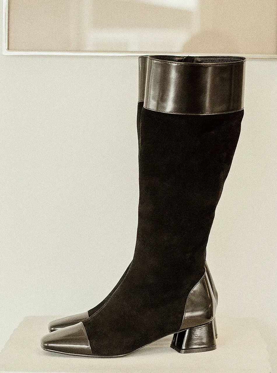 Toe Cap Knee High Boots_Black