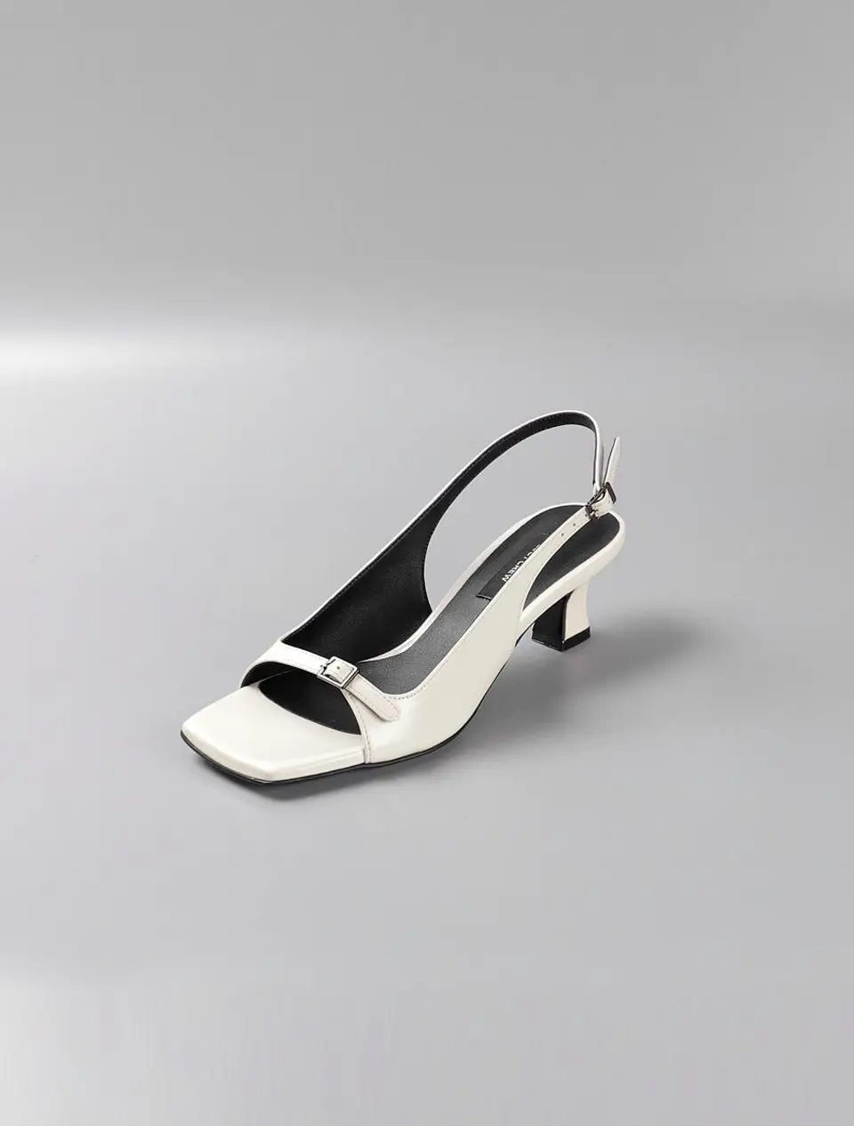 Slingback Sandal (LC335)