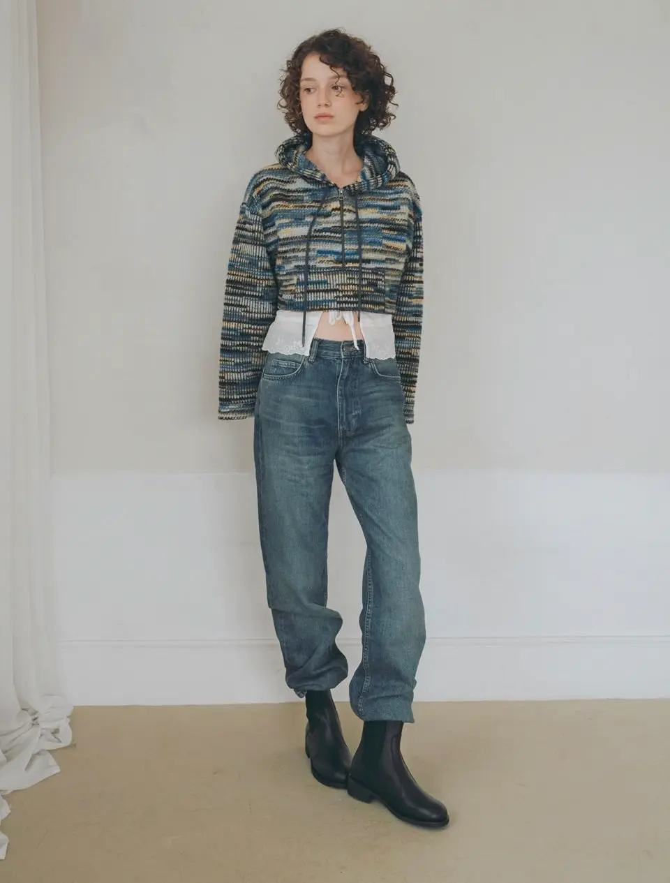 ROUND TOE CHELSEA BOOTS