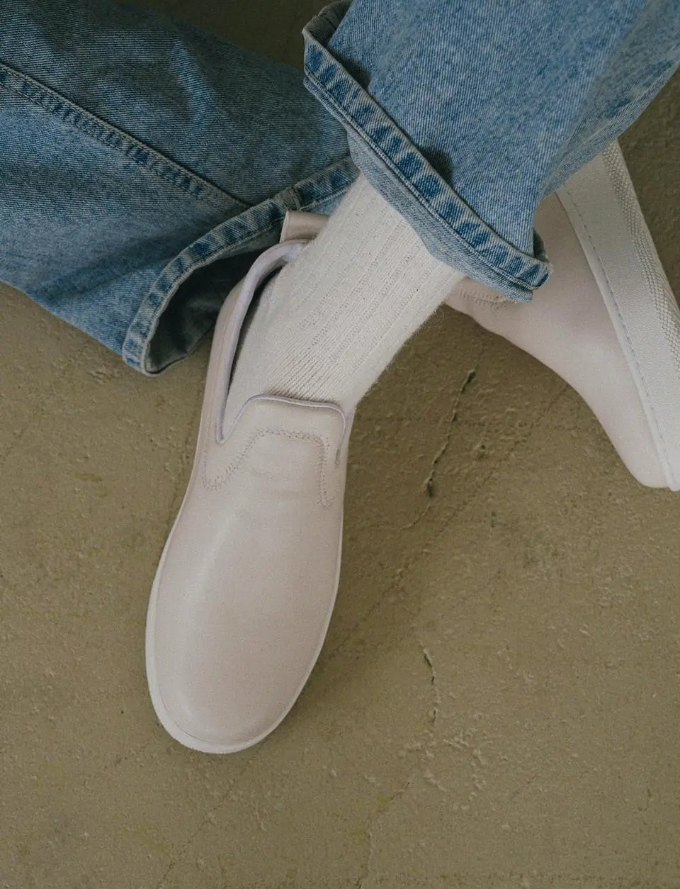 PUFFY SLIP-ON SNEAKERS (2 COLORS)