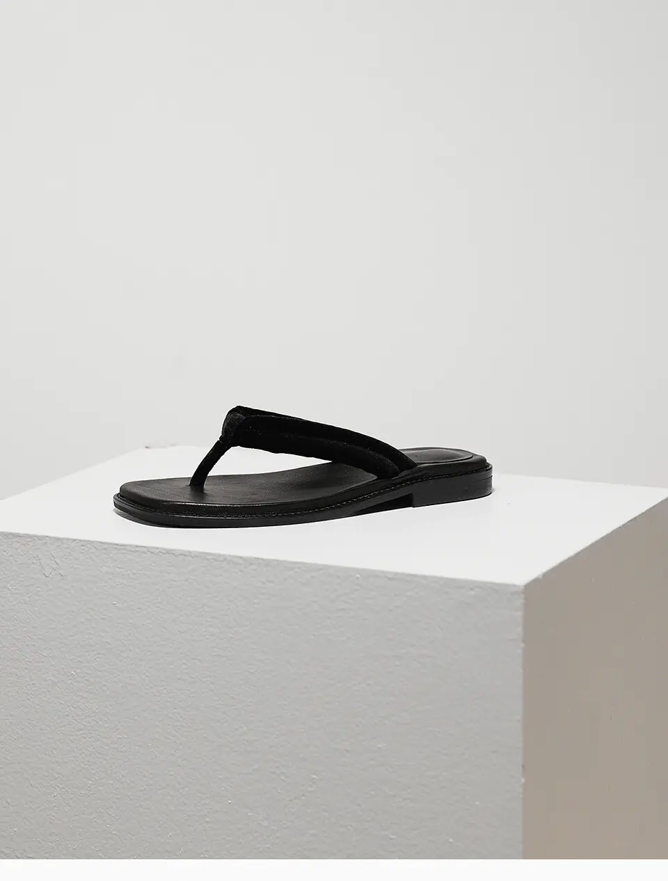 [SAMPLE SALE] BLS21004 Smood Sandal / Black