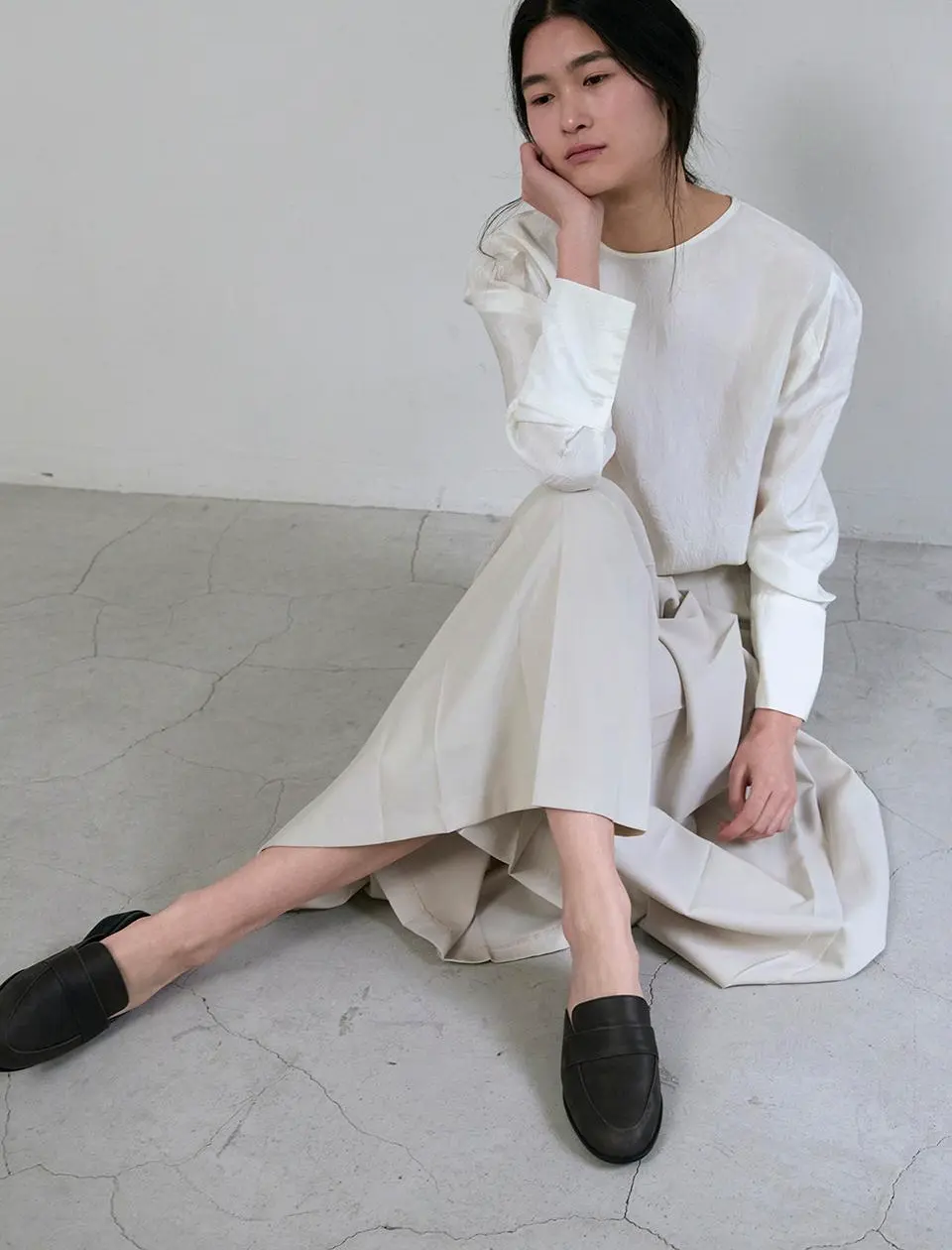 Le Classique Marju Round Toe Bloafer - Smoke Wood