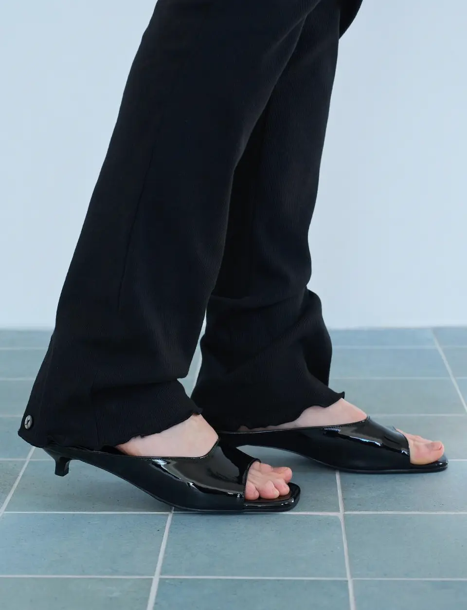 Mira Modern Square Heel 3.5cm Mules (CW0109EBK)