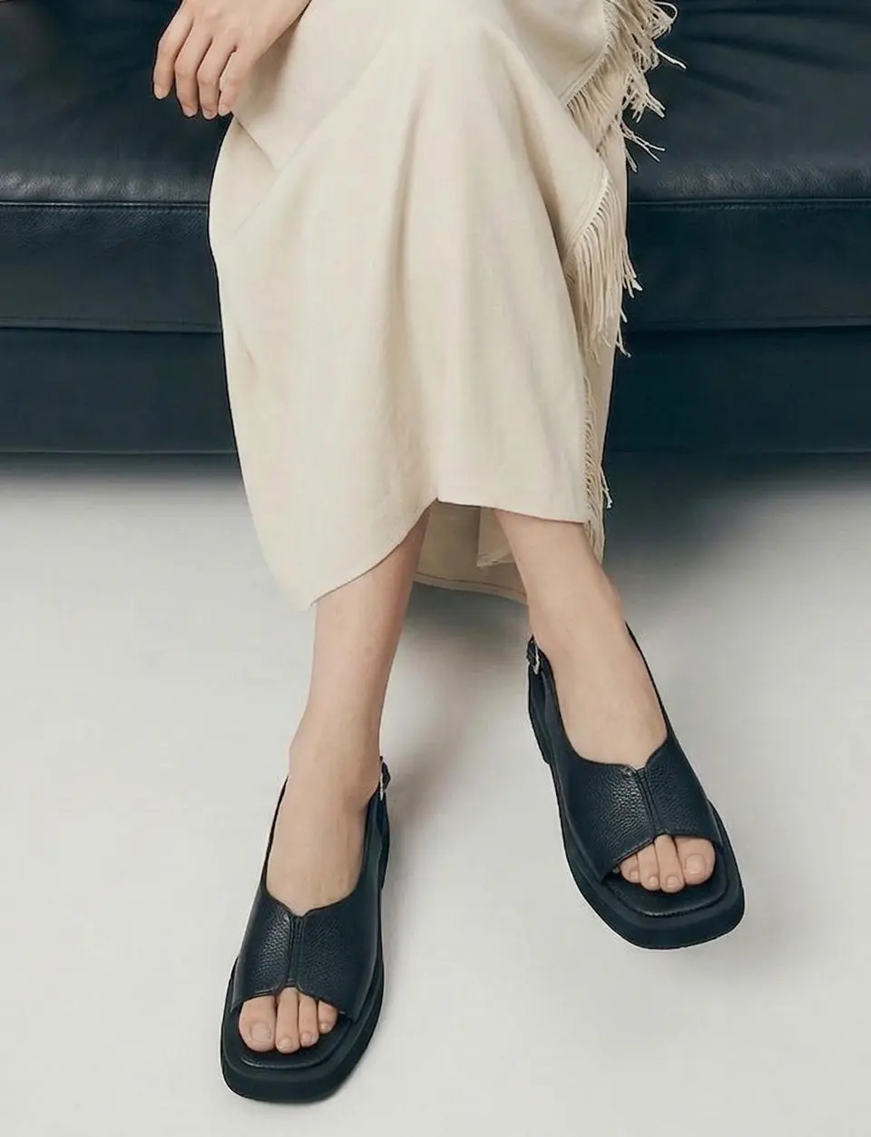 Airy Platform Open-Toe Slingback 3cm Sandals (LC578)