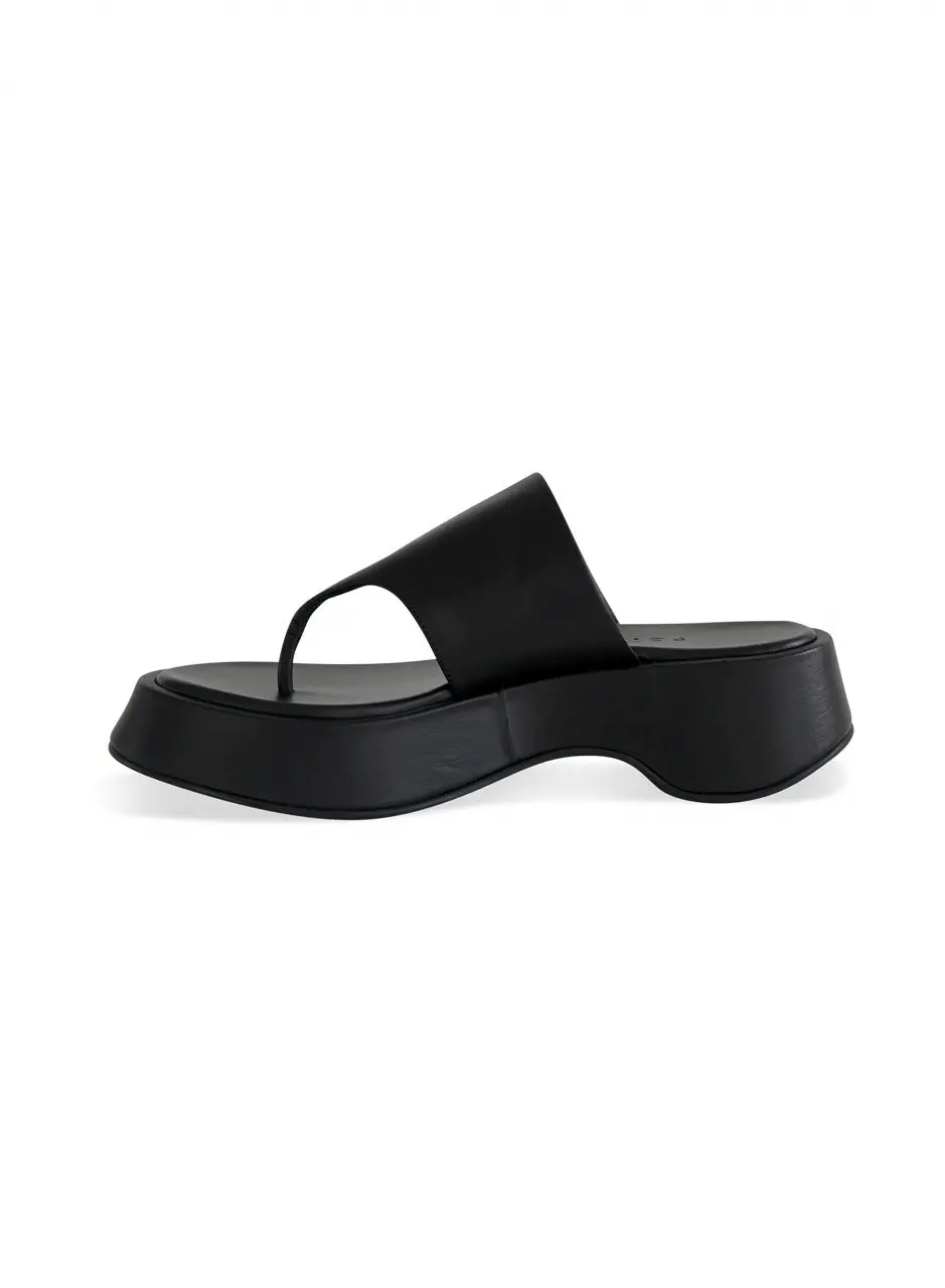 Jerry Slipper_Black