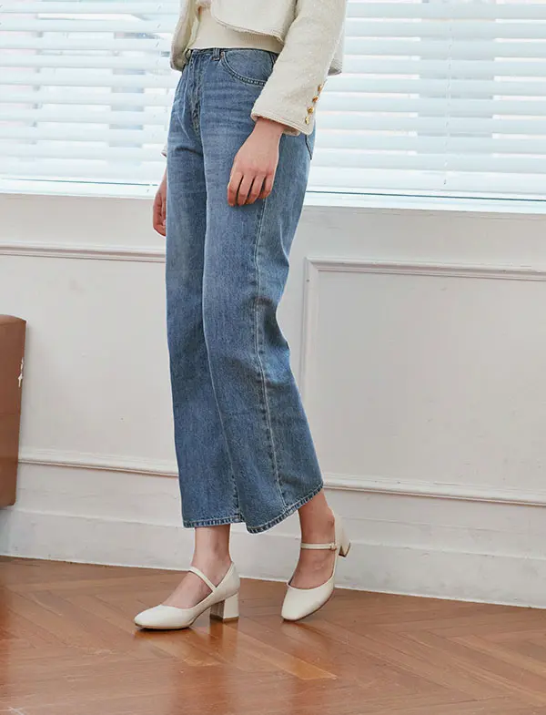 Romantic Strap Mary Jane Pumps