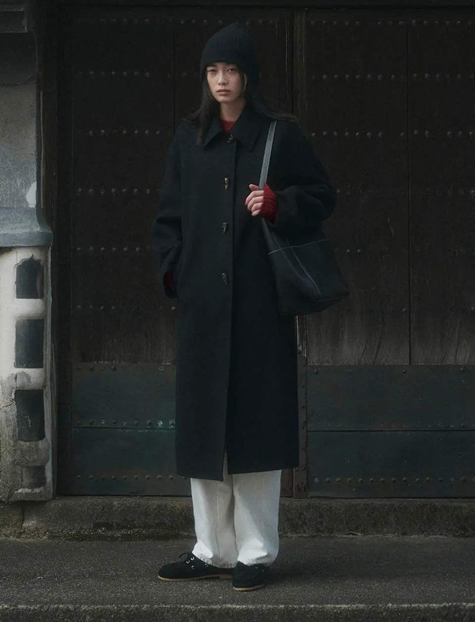 Handcrafted Lace Up Suede Loafer [Black]