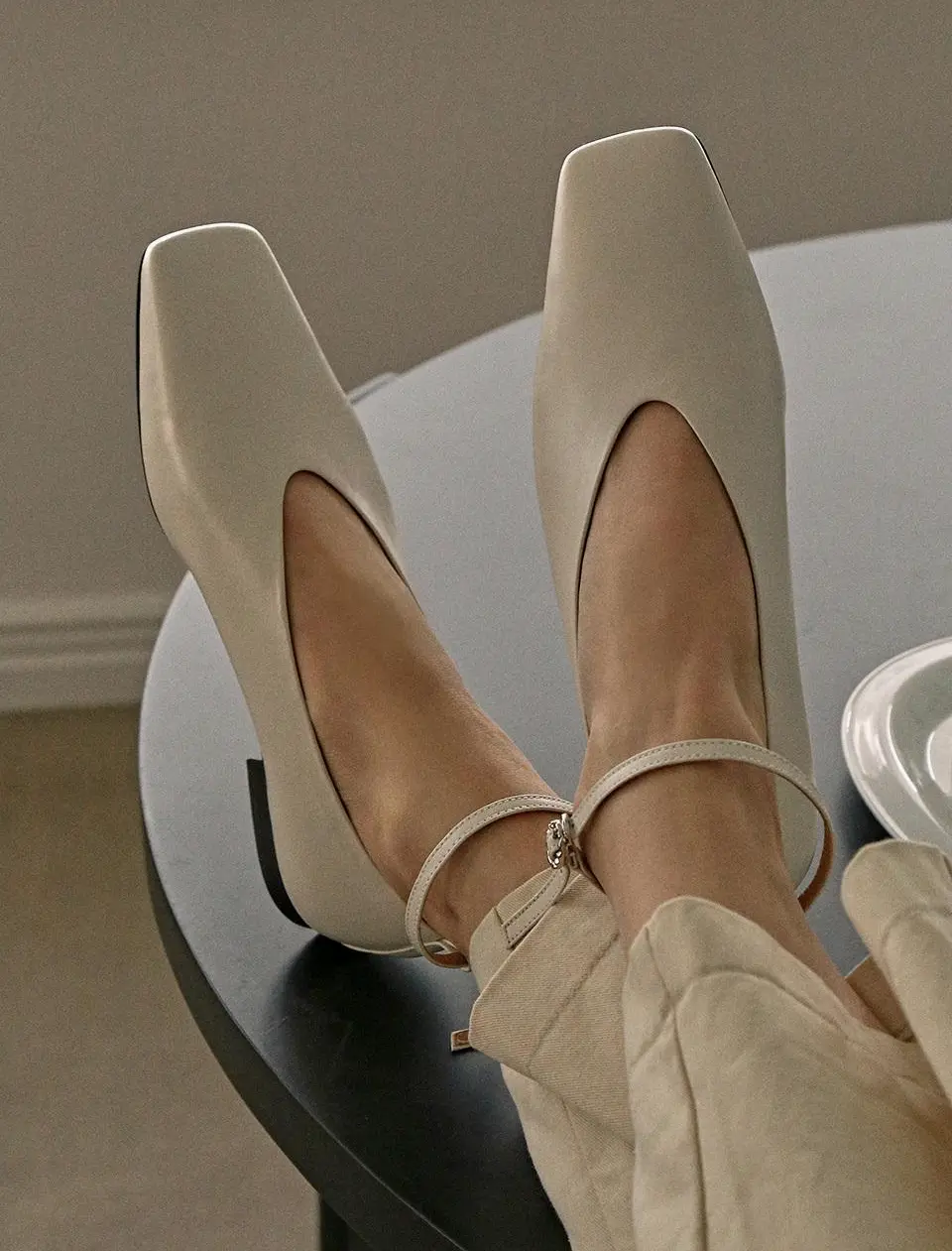 Handcrafted Premium Leather Flat Shoes