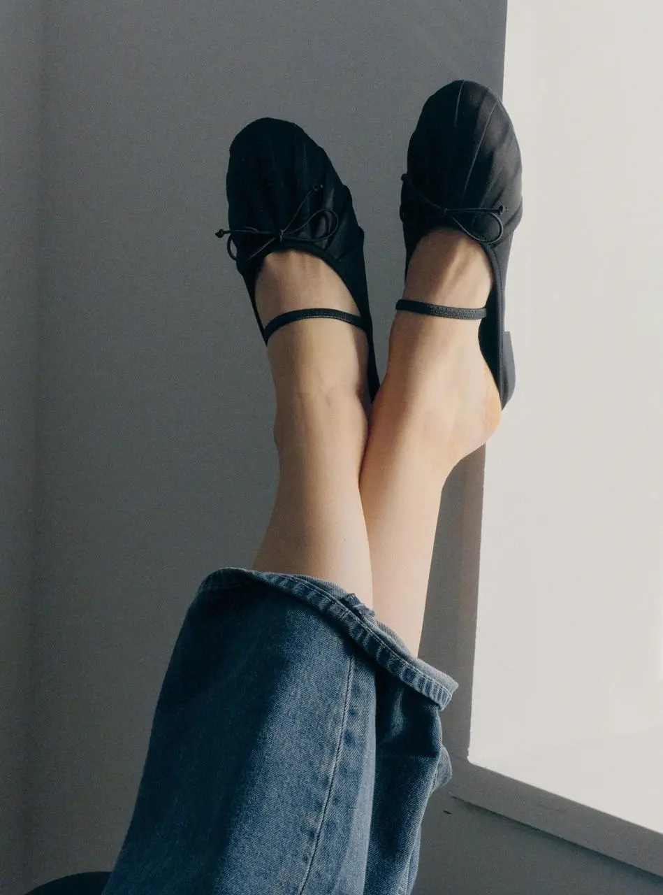 Moana Ribbon Shirring Mules (JLSO6E405BK)