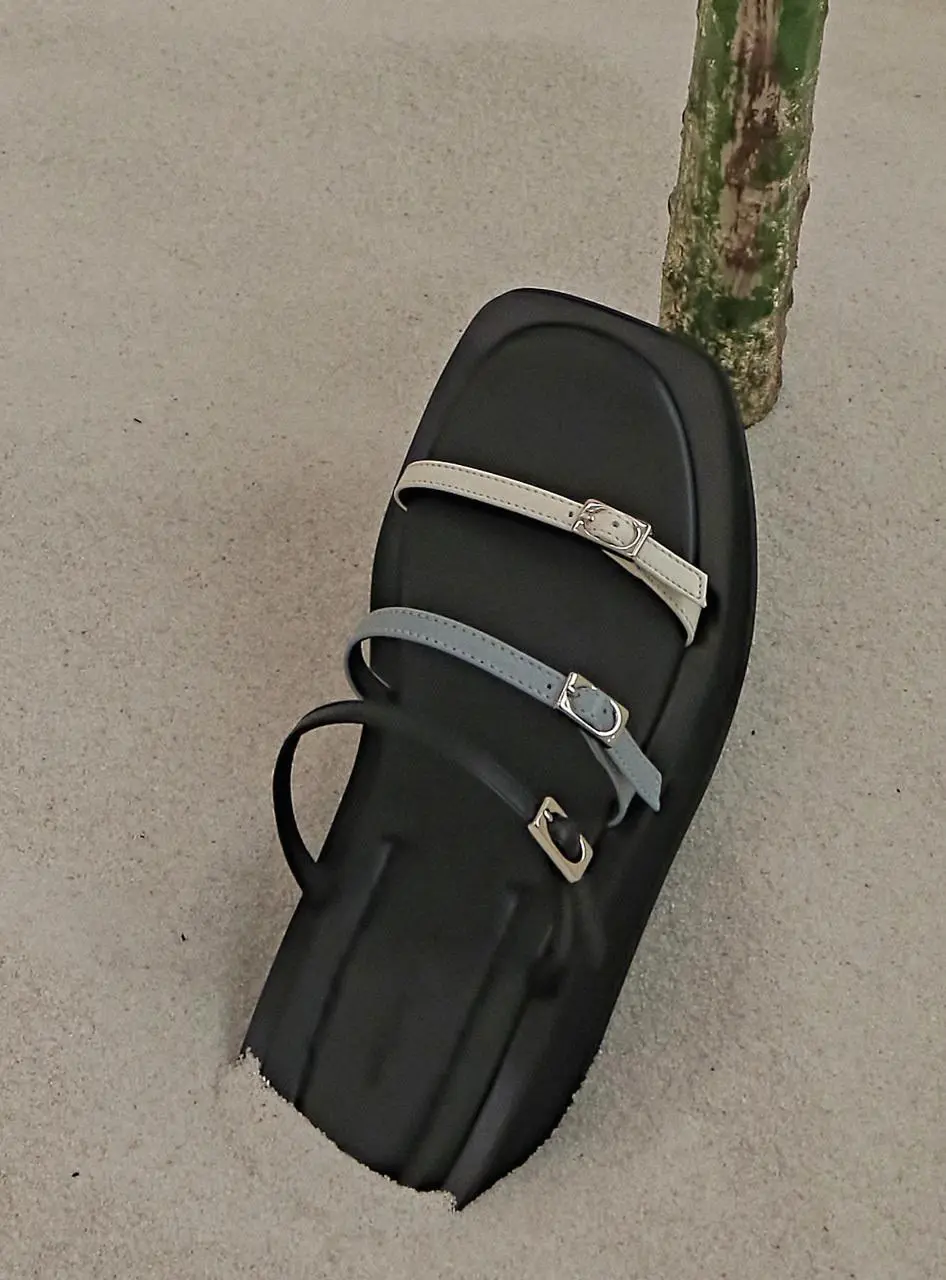 1525 Anii Strap Heeled Sandals [Black]