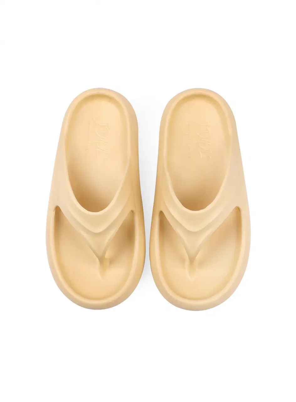 Brise Flip Flops_ Sand Beige