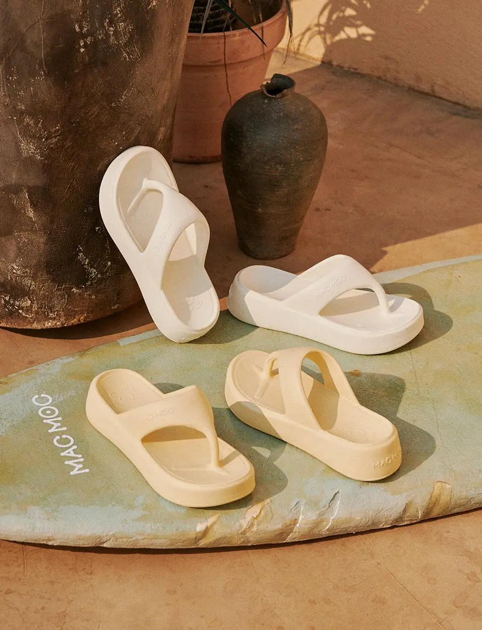 [SAMPLE SALE] Kkomulock Light EVA 5cm Heel Flip-flop Sandals [4colors]