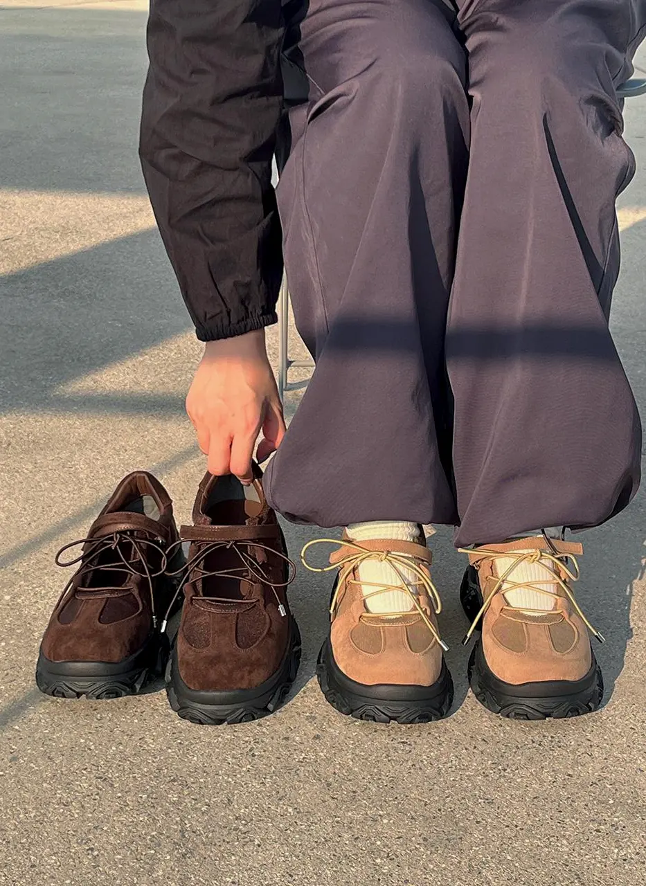 String Suede Sneakers (att1005)