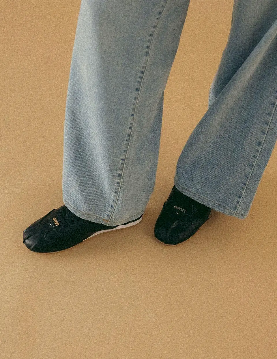 omn Leather Sneakers