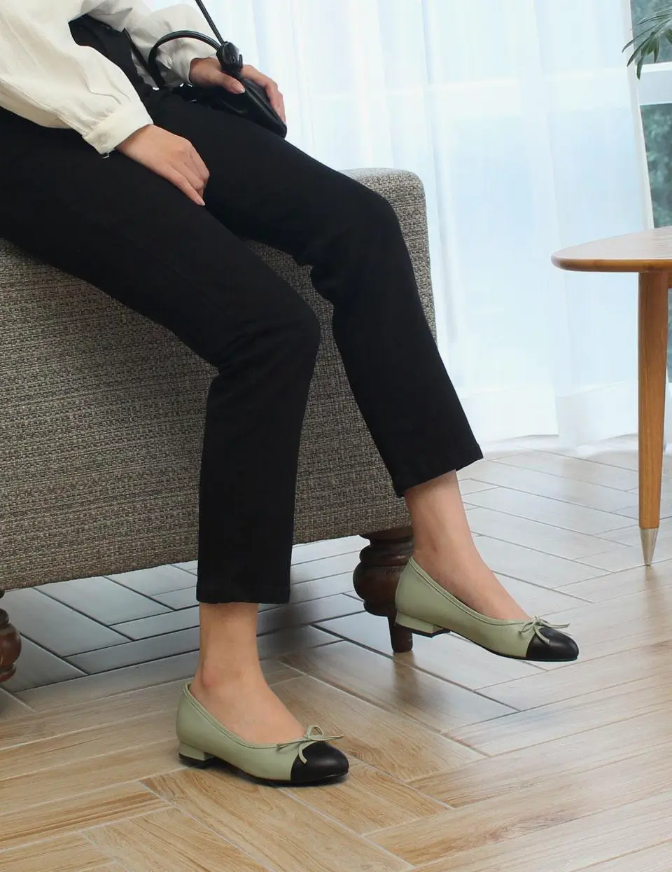 Two-Way Ribbon Flats