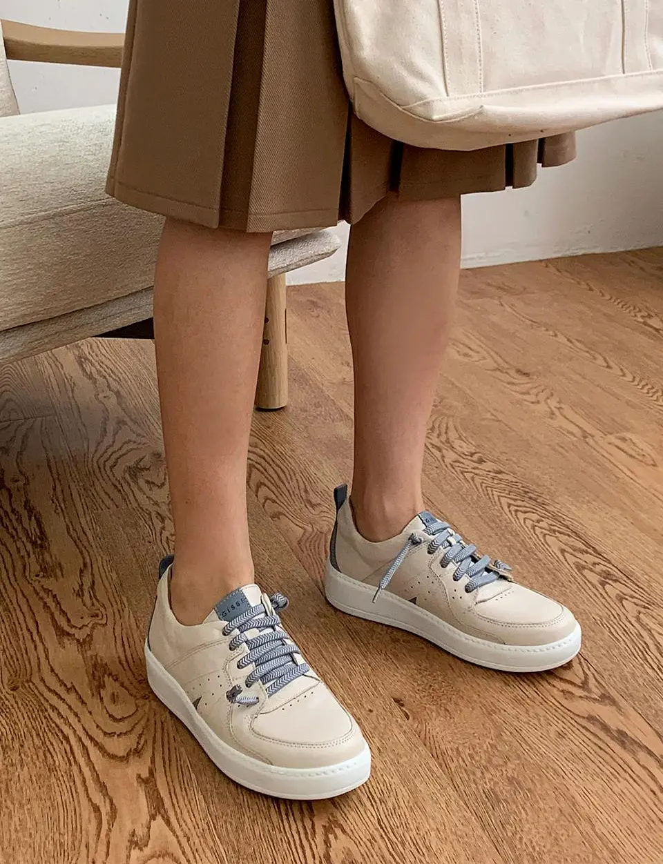 Grana Sneakers (2 Colors)