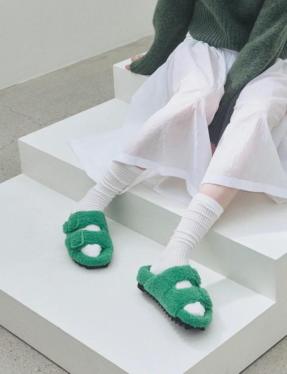 Teddy Bear Fur Slides (EO2513)