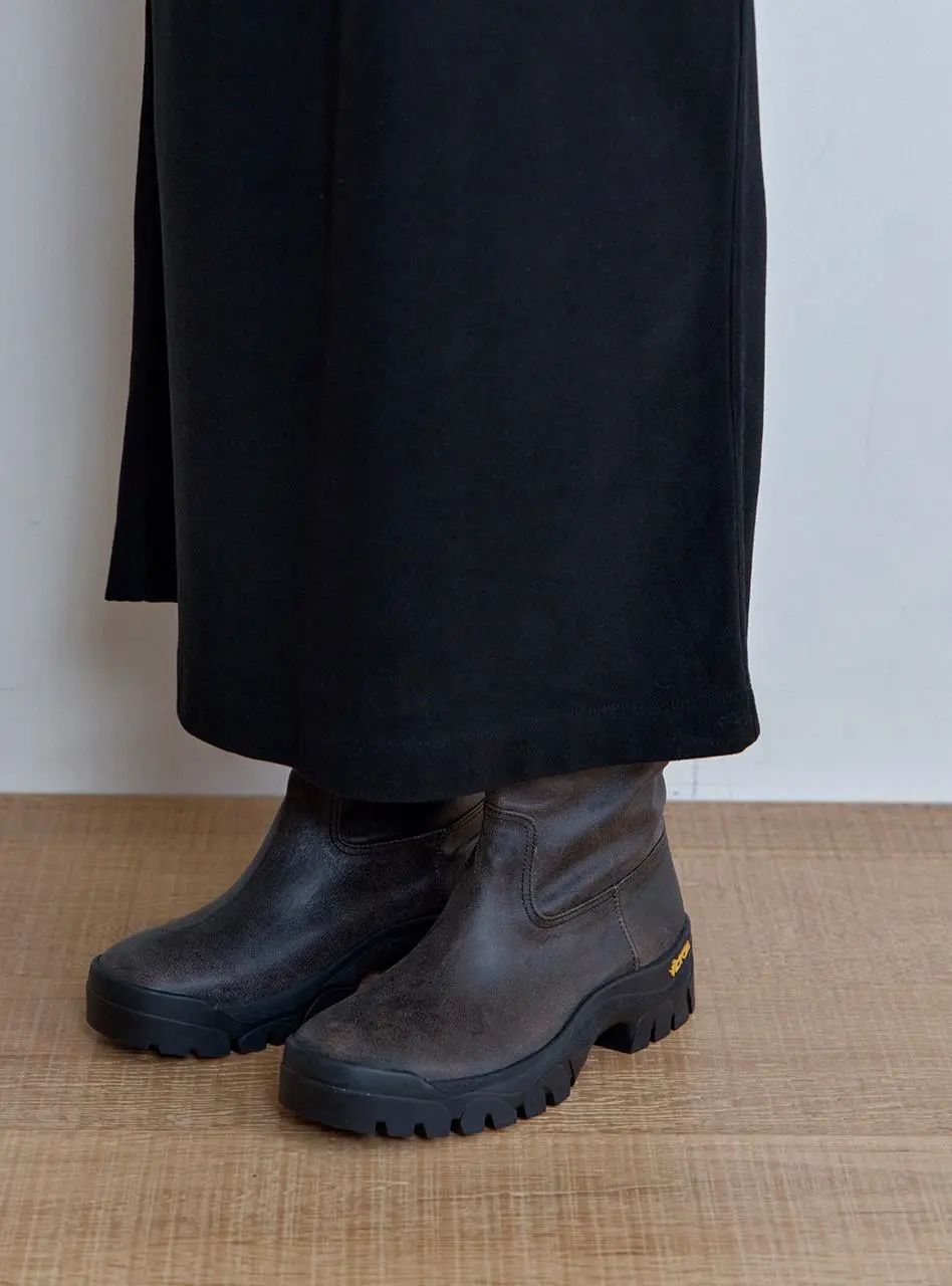 lever vibram MID-CALF BOOTS [2 color]