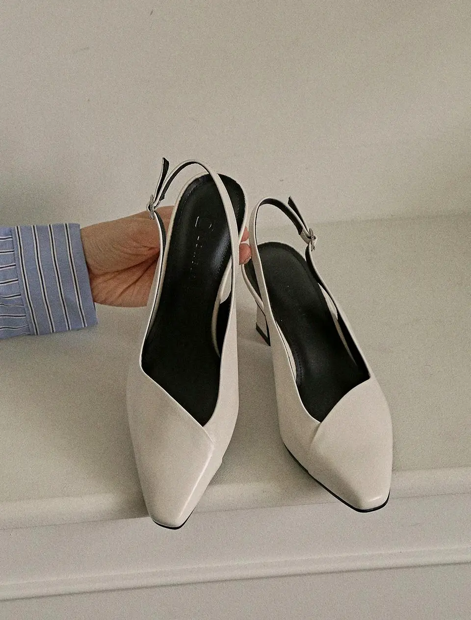 1976 Eva Slingback Heel Pumps