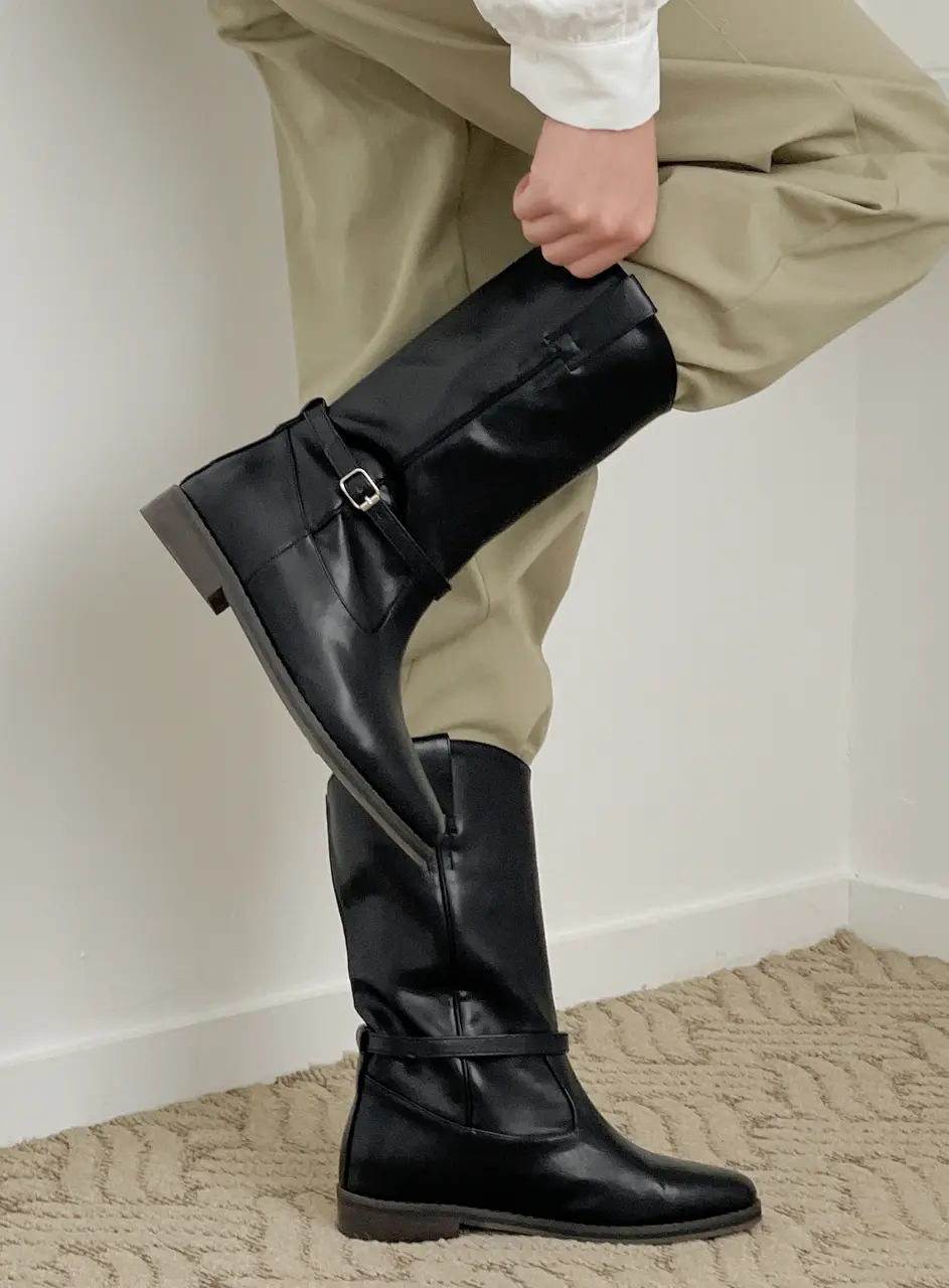 Montpel Belted Middle Boots