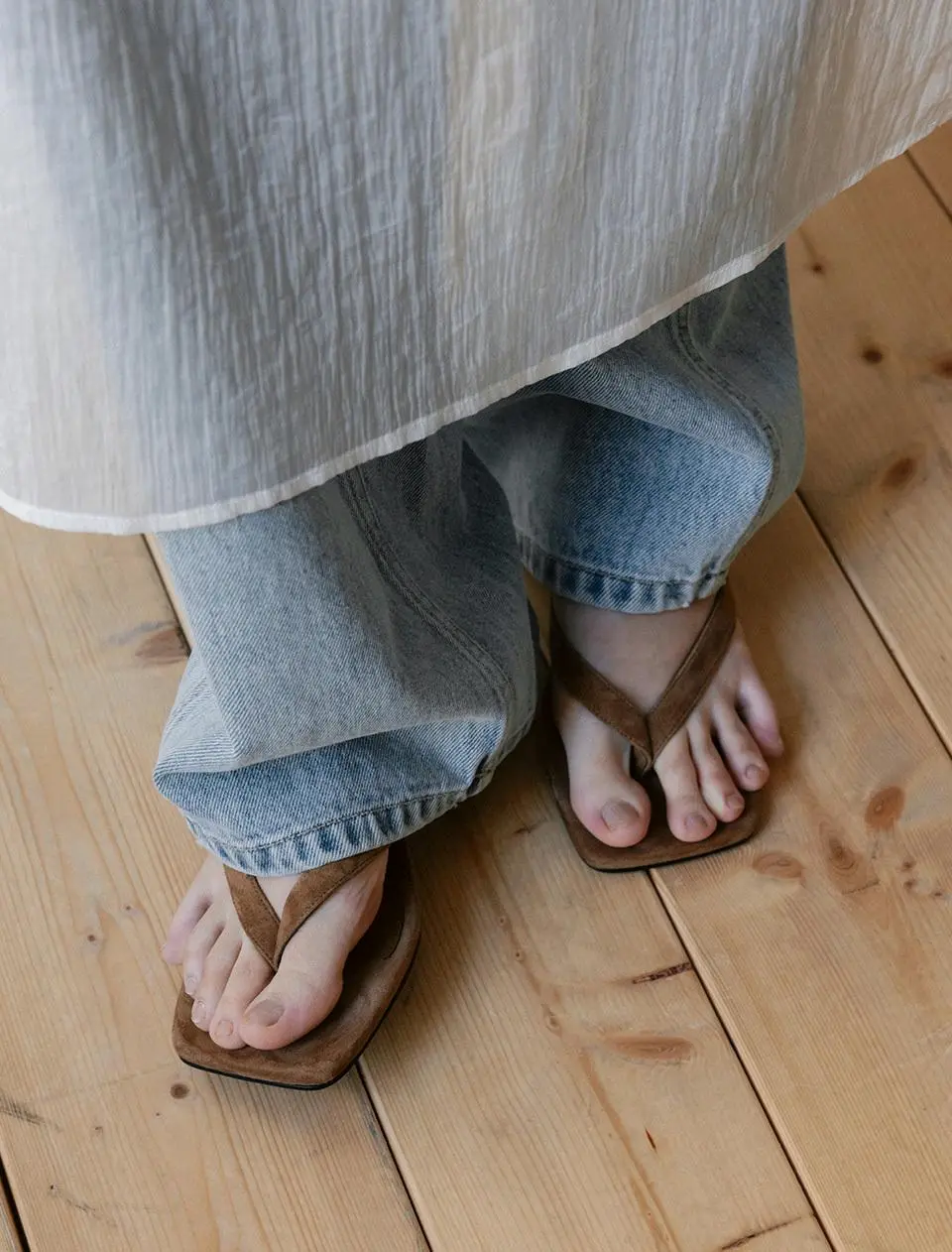 Suede Kitten Heel Flip Flops (Red/Camel/Green/Black)_2GSUAS01