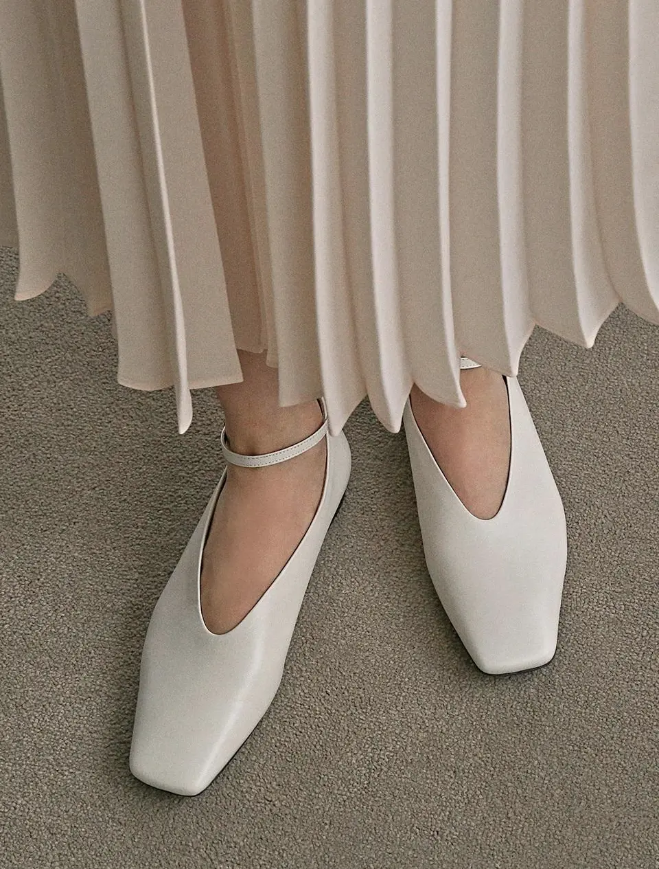 Handcrafted Premium Leather Flat Shoes