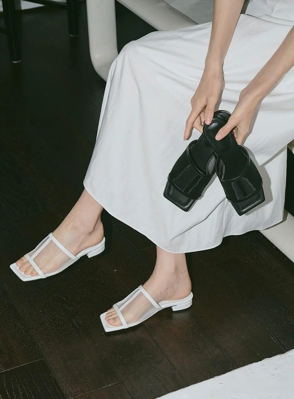 Airy Slipper Slides