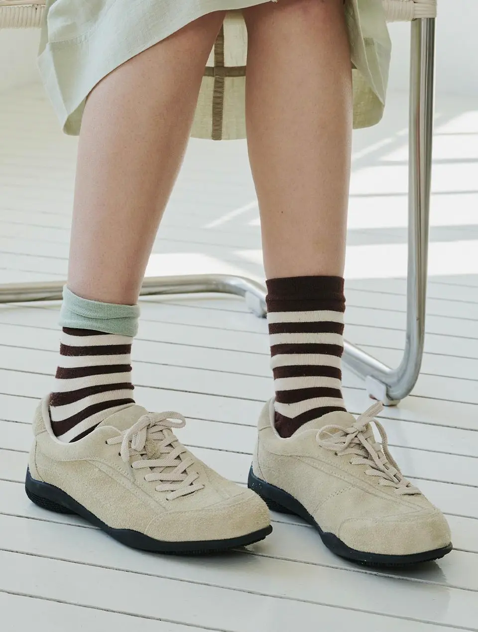 Natural Embossed Texture Leather Purin Sneakers (EBAL167140)