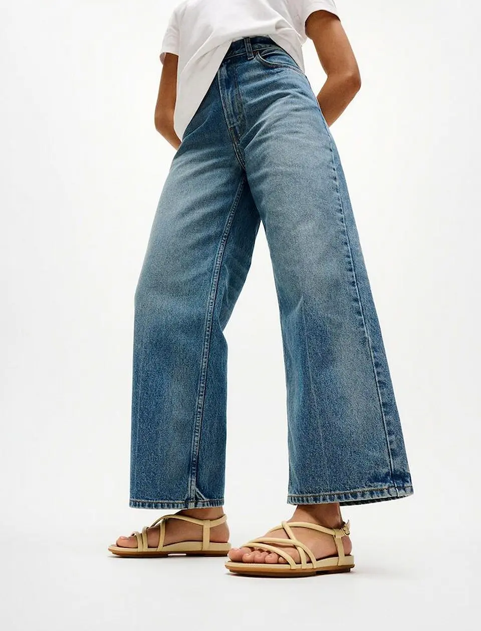 [Samsung C&T Official] Women's Gracie Leather Strappy Back Strap Sandals - Blonde (FT64K2S30D)