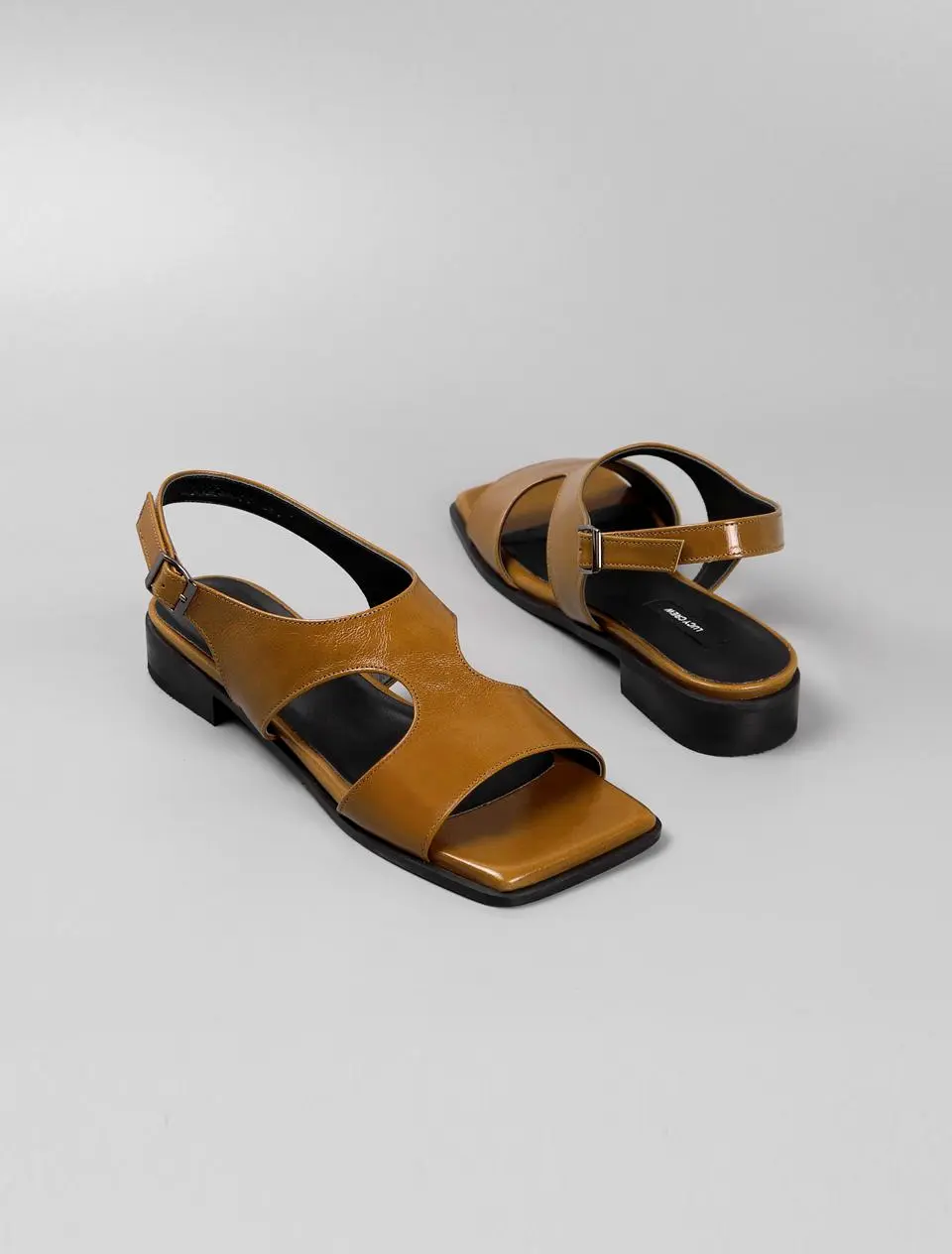 Square Low 2cm Sandal (LC158)