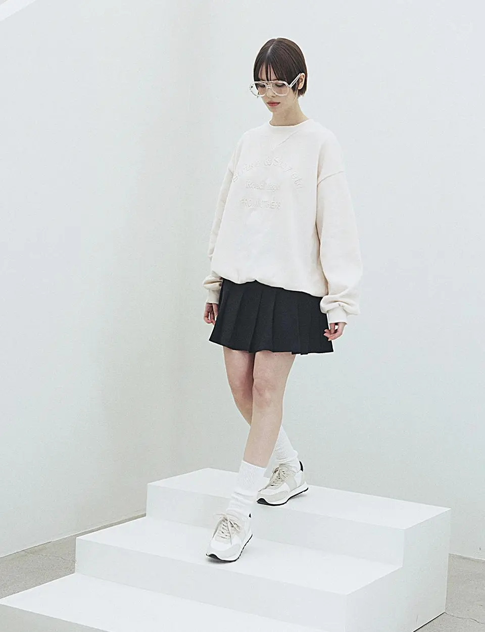 Basic Runner Sneakers (EO2509)