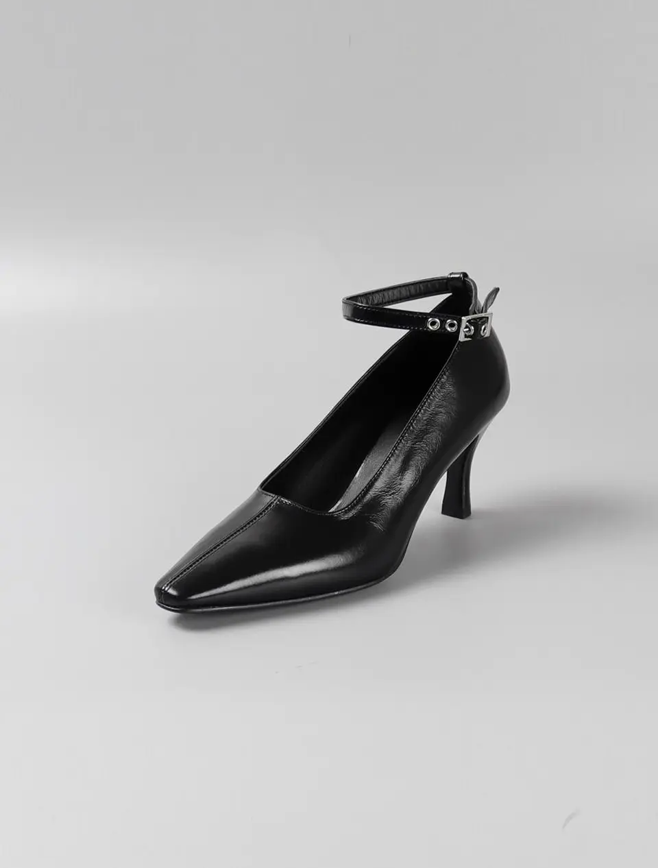Punching 7cm Pumps (LC212)