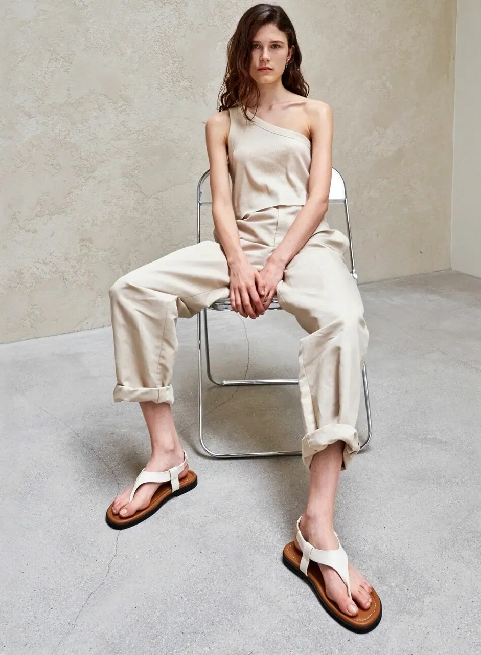 Pacific Leather Flip-flop Sandal_White