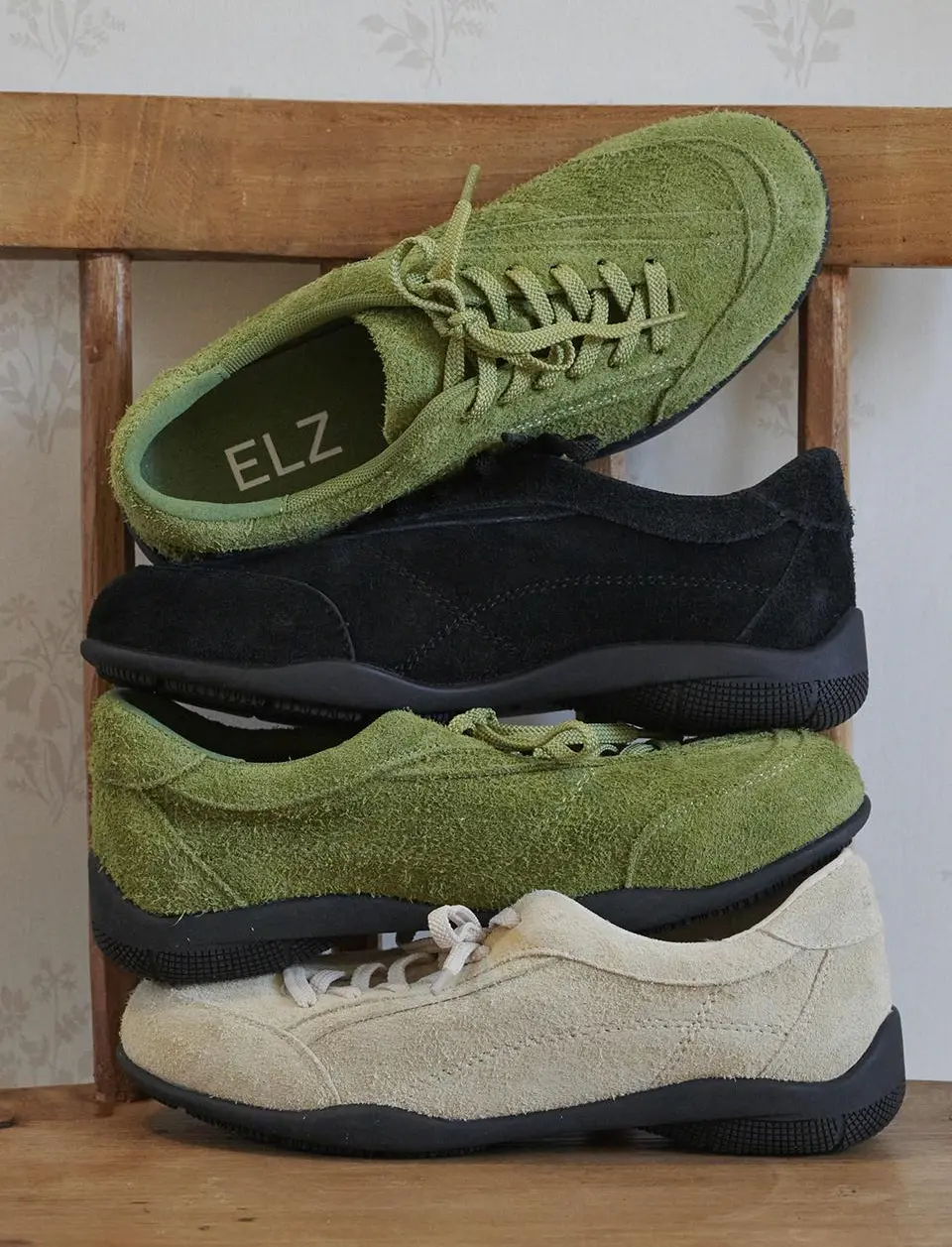 Natural Embossed Texture Leather Purin Sneakers (EBAL167140)