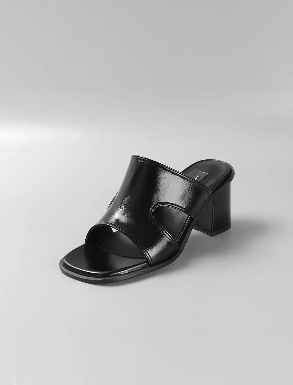 Ugly Sandal [2colors] (LC316)