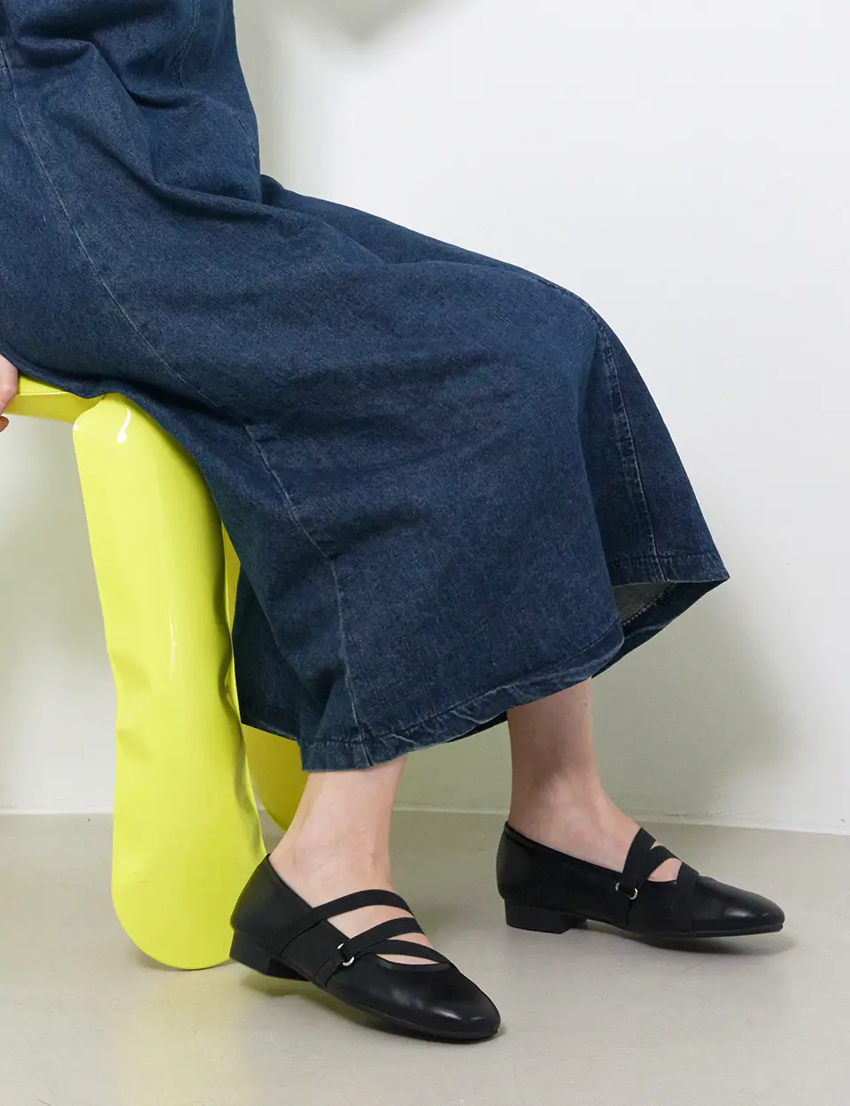 Up Banding Wrap Design Flat Shoes_2 Colors