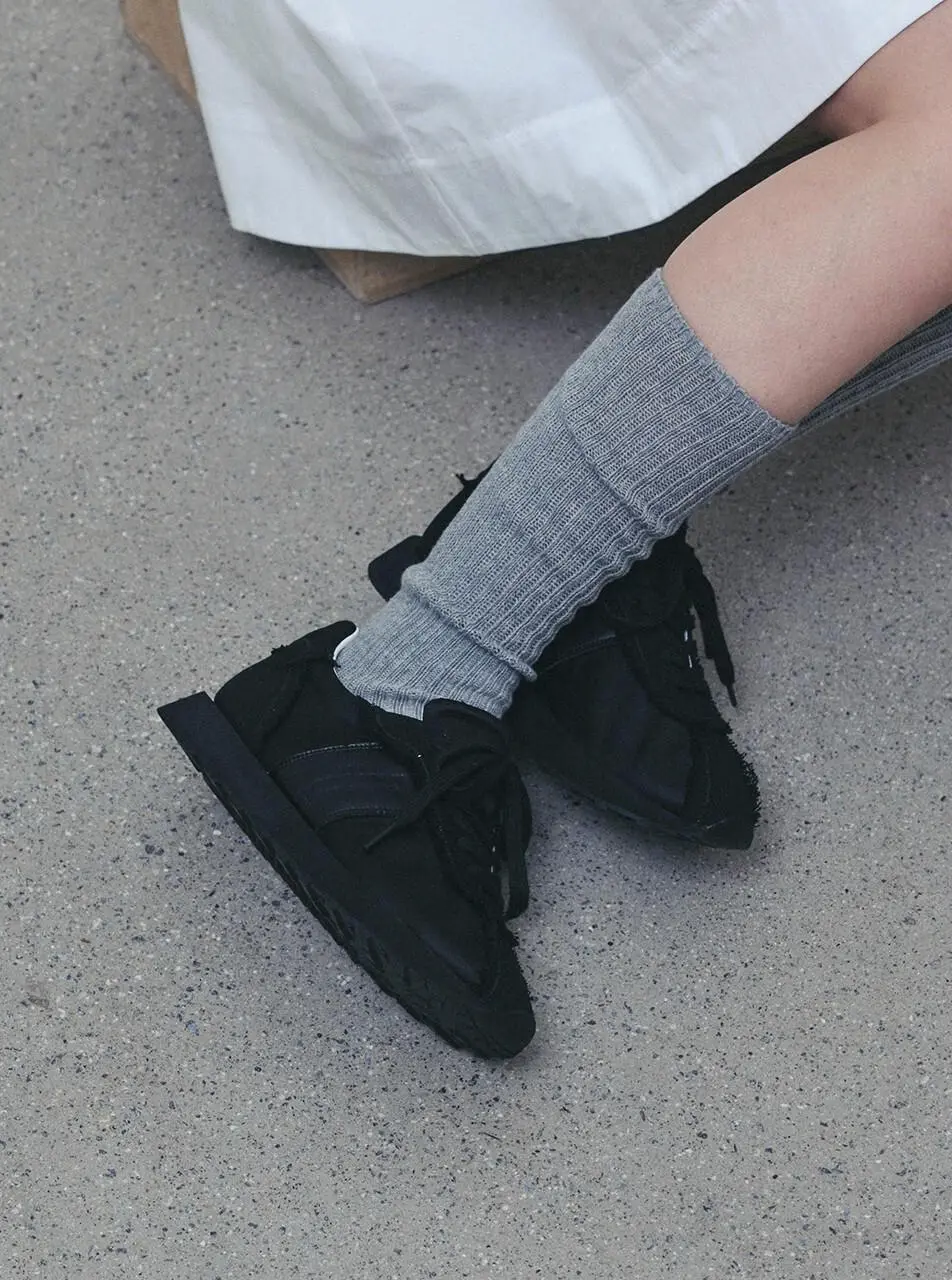 Noirline Runner Sneakers (EO2507)